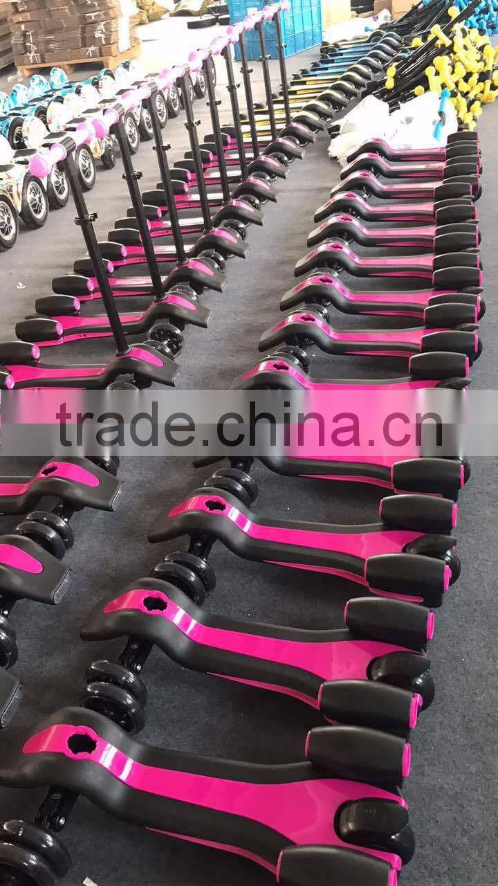 Cool Foldable Mist Spray Scooter For kids, Adjustable High Run scooter of gift for Children