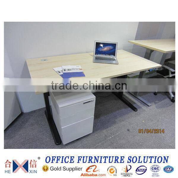 Height adjustable office desk