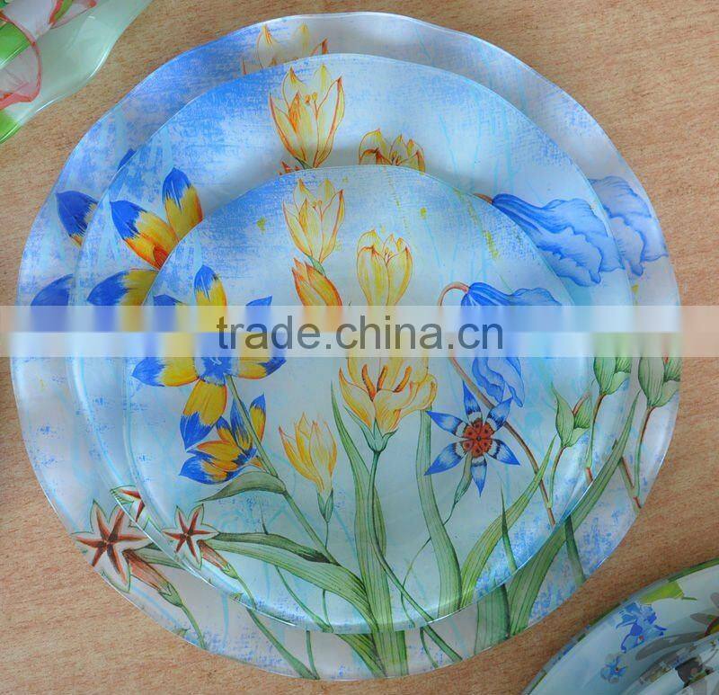 Different size and different shapes glass plate with decal