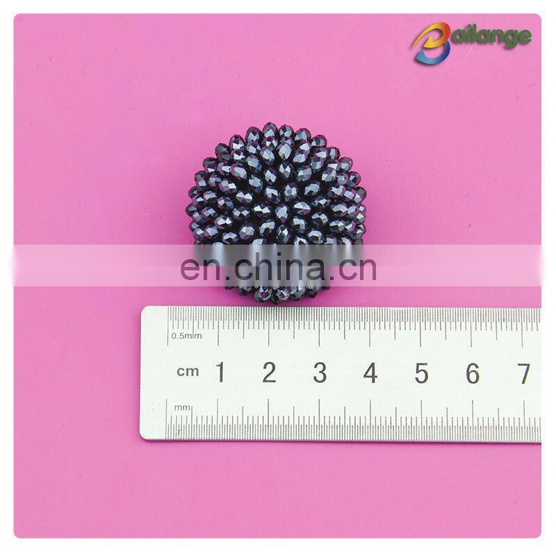 Ladies garment accessories fashion button wooden