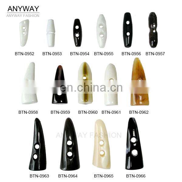 Plastic toggles for clothing