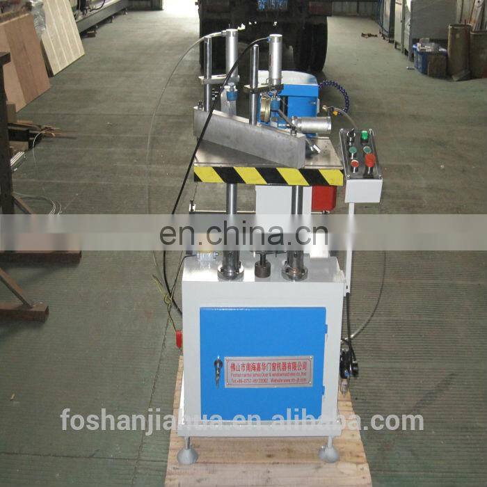 Three-point seamless welding machine