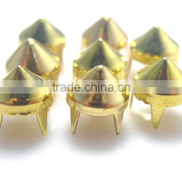 Gold Cone stud with 4 Prongs in China wholesale market