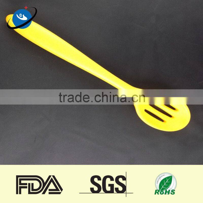 Colorful food grade silicone slotted spoon for noodle