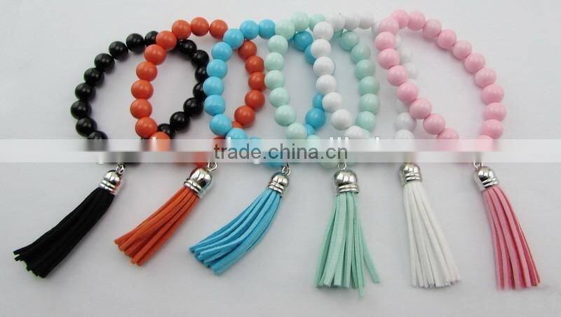 Monogram Bangle Wire Bracelet with Engraved Icon on Acrylic Disc