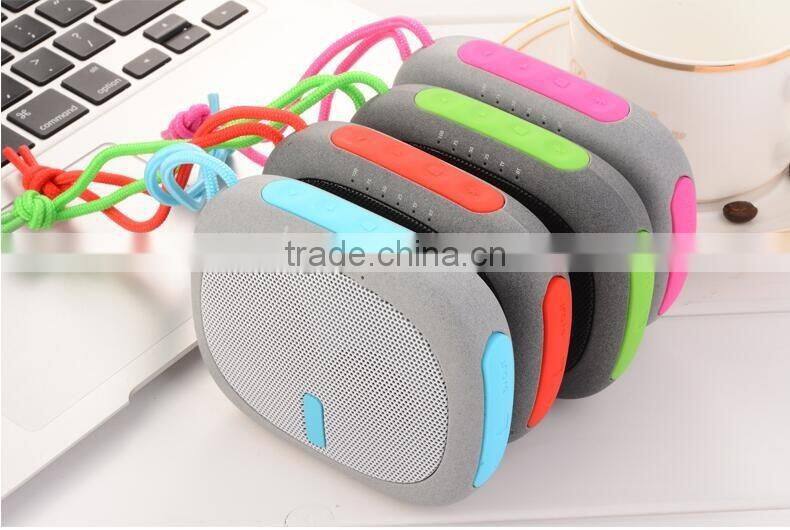 Cheapest Outdoor Wireless Bluetooth speaker outdoor portable charging treasure Speaker SD card mini speaker