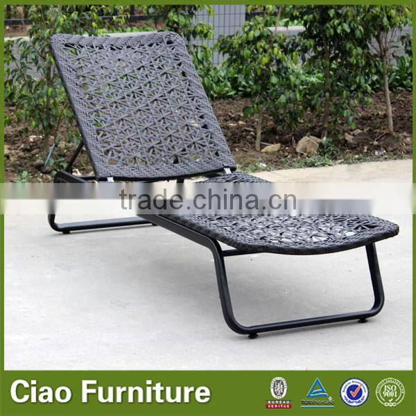Flower weaving moulded sun lounger/ outdoor rattan bed lounger