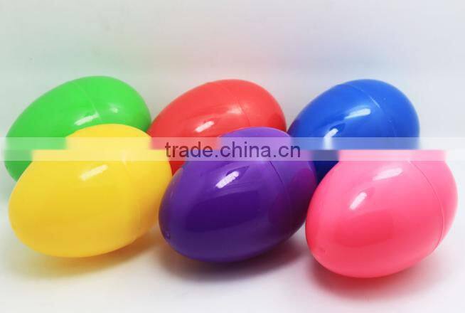 Plastic easter egg container