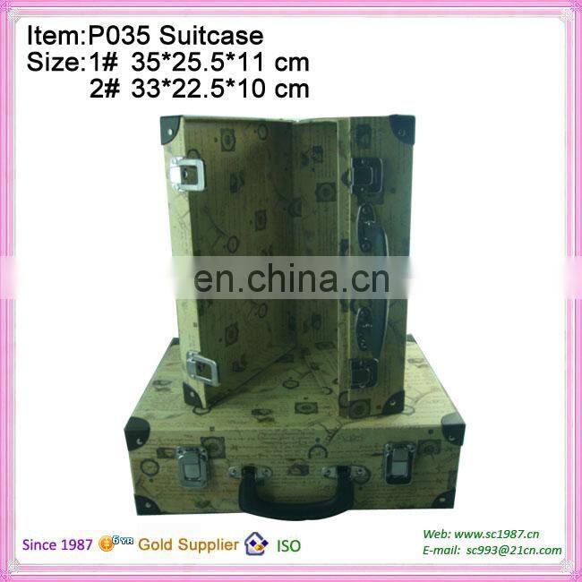 packing eminent printed suitcase