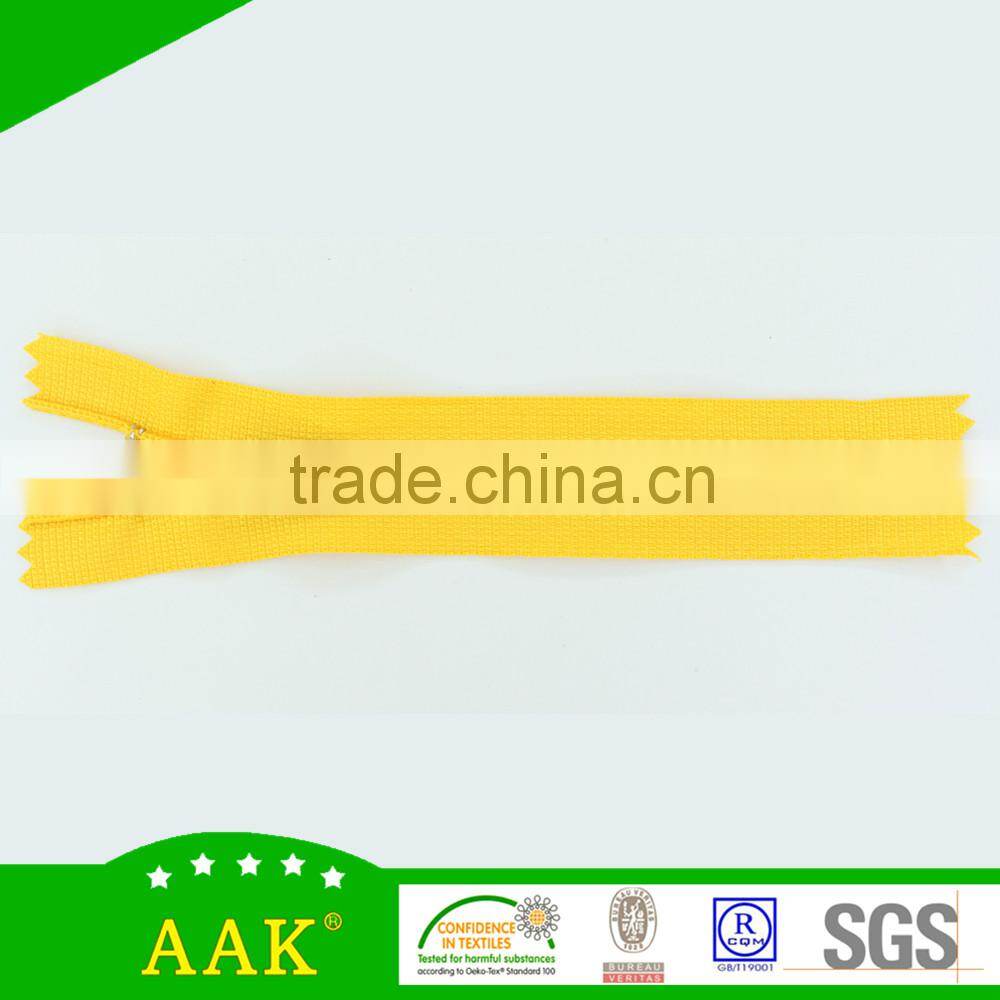 Fashion bags apparel textiles accessories 3.5# close end nylon zips