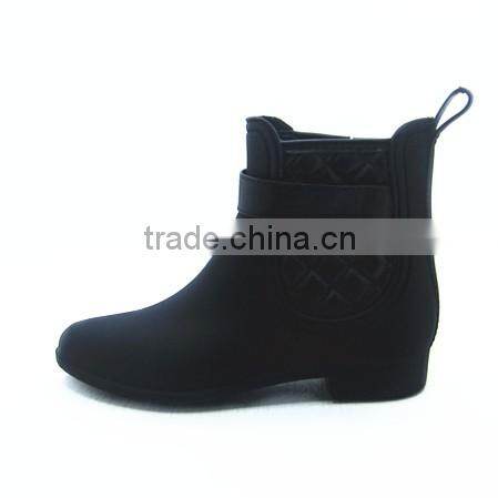 Fashionable Waterproof PVC Rain Boots For Women