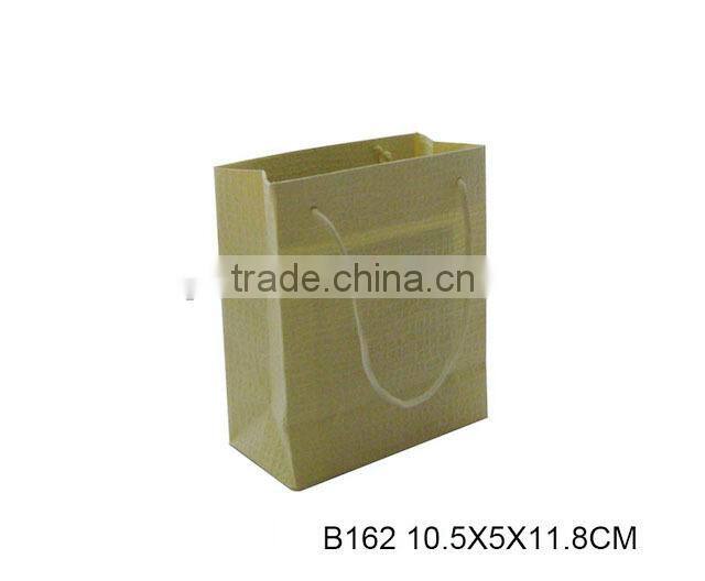 China Wholesale Special Paper Bag Gift Bag with Handle B161