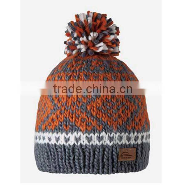 2015 CUSTOM CROCHET WOMEN'S POM POM WINTER HAT WITH LEATHER PATCH LOGO CHINA FACTORY