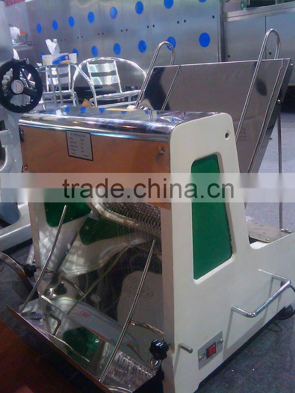 High efficiency loaves slicer