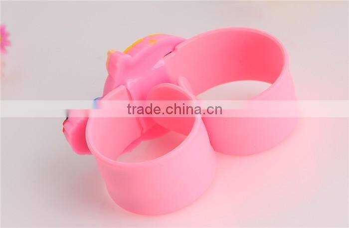 Cute cheap children animal cartoon silicone electronic clap students watch slap watch