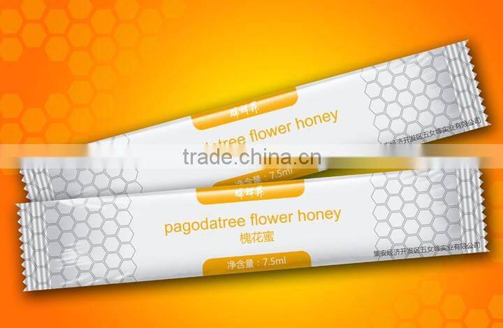 Automatic sachet packaging machine for honey stick
