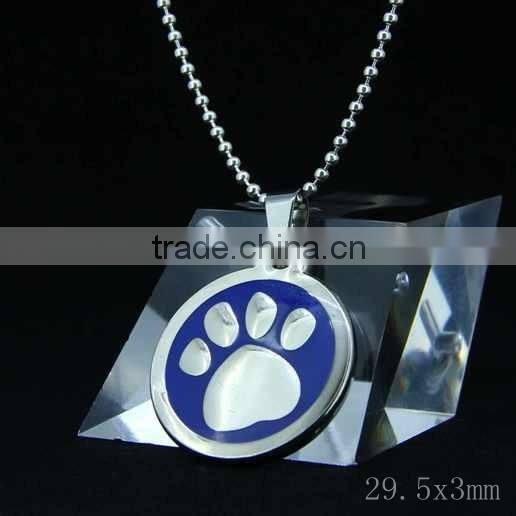 round pendants with enamel patterns