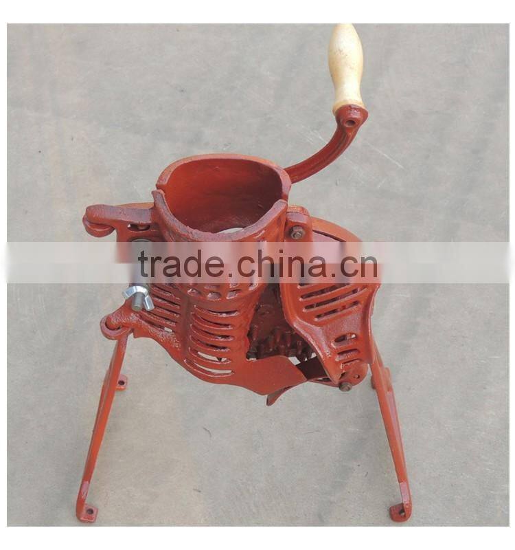 Corn thresher machine for shelling corn/maize