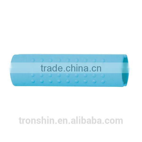 custom color removeable silicone pan handle sleeves