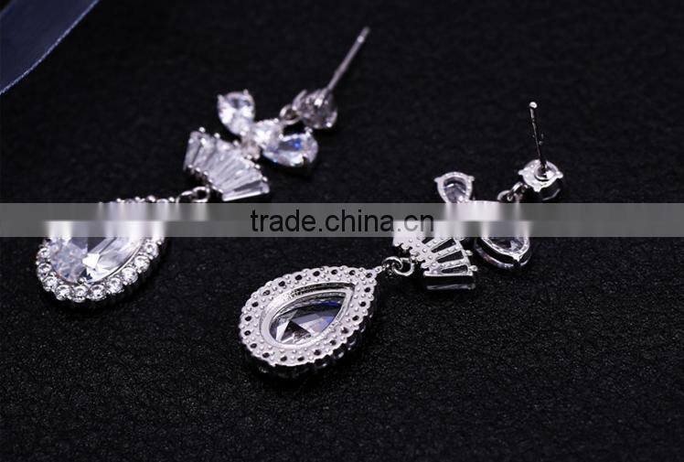 Wholesale Stock Small Order Fashion Women Flash Crown Zircon Earrings