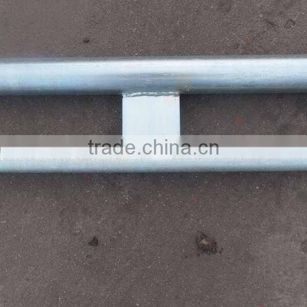 Portable scaffolding and walk through scaffolding frames