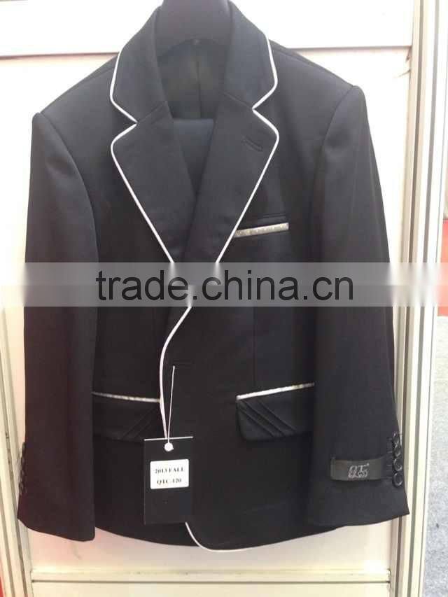 The boy a three-piece suit 100% polyester