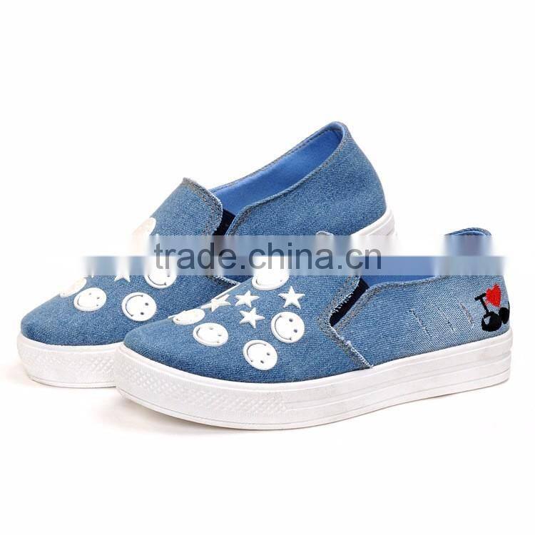 Newest alibaba china canvas shoe woman trainers shoes 2017