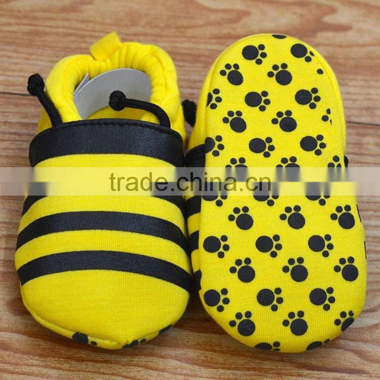 Bee Style Printed Cotton Baby Footwear