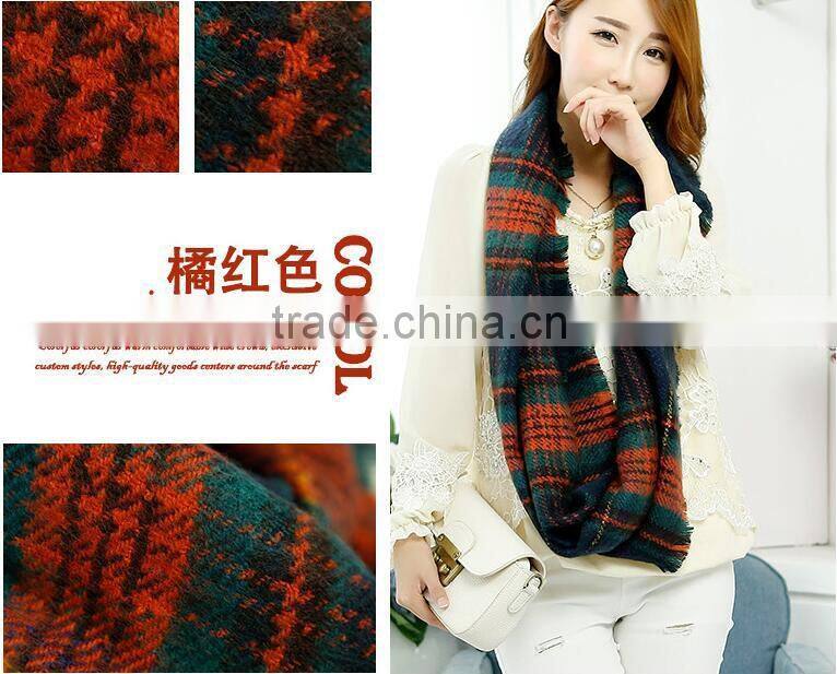 2015 Latest Design Fashion Acrylic Check Plaid Circular Neck Scarf