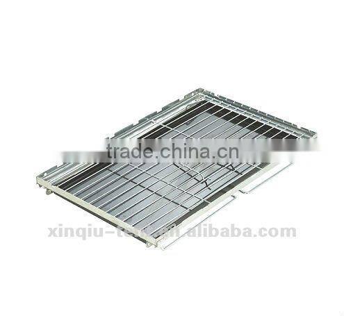 Folding charcoal barbeque grills