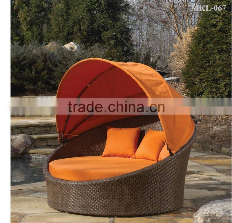 P.E rattan luxury sunbed with capony - Poly rattan wicker sunbed patio furniture