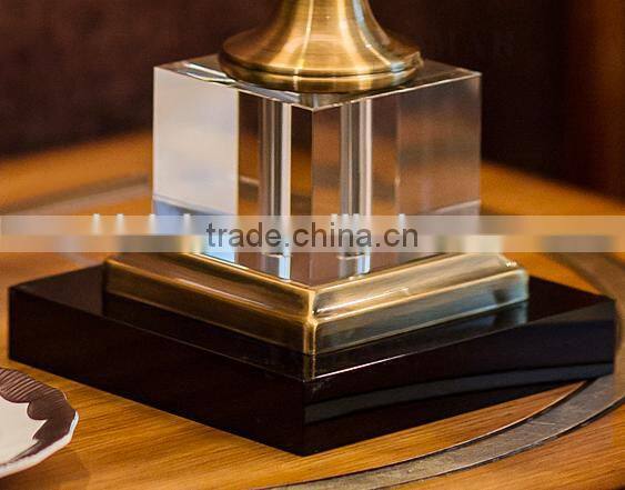 Gold plated metal clear K9 crystal table lamp with round fabric lampshade