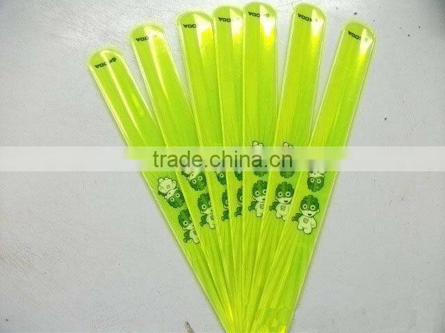 100 Heart Reflective Magic Ruler Slap Band Bracelets Mixed