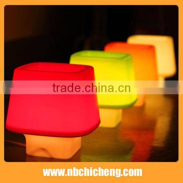 Modern Happy little Led Night desk Lamp /reading lamp light