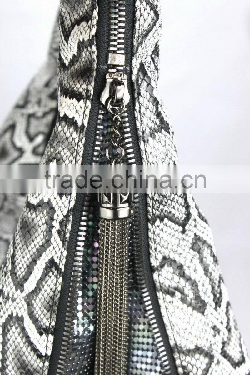 New model metal chain ornament snake skin fashion ladies handbag