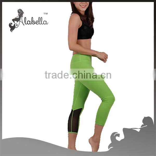 Classic 7/8 green yoga mesh capri leggings