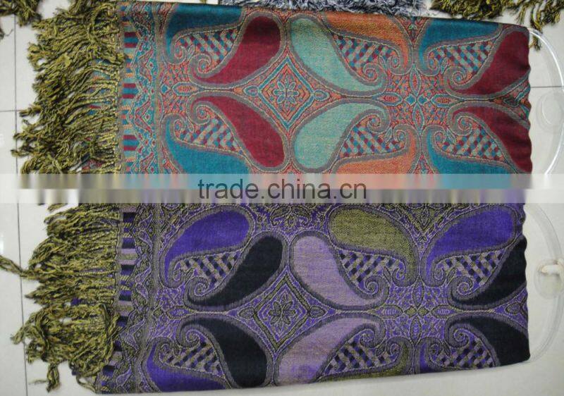 2017 wholesale factory China Yiwu France jacquard classic viscose paisley floral pashmina scarf for ladies