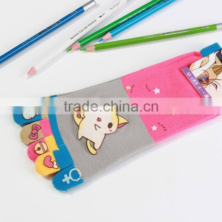 2016 winter new creative cartoon toe socks in tube socks