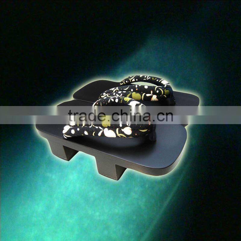 Traditional Men's Geta Sandals