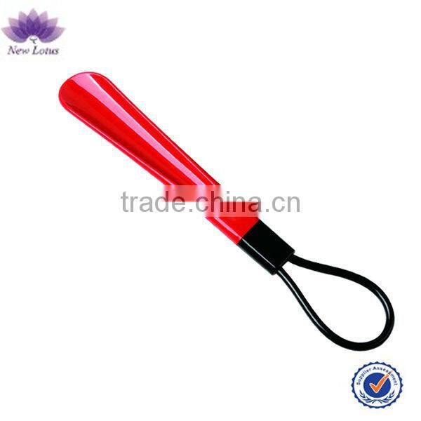Colored plastic shoe horn customized for 3-5 star hotel