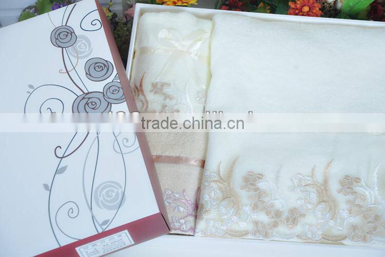 china wholesaler supplier towel set in gift pack
