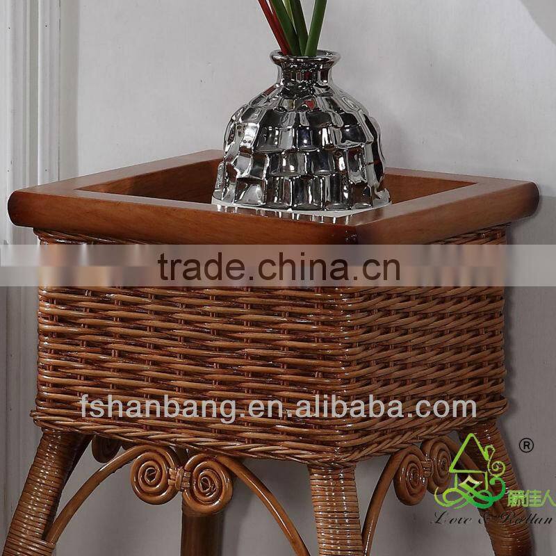 CS8704 Cane Flower stand