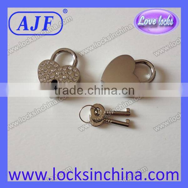 AJF very beautiful heart shaped silver rhinestone padlock