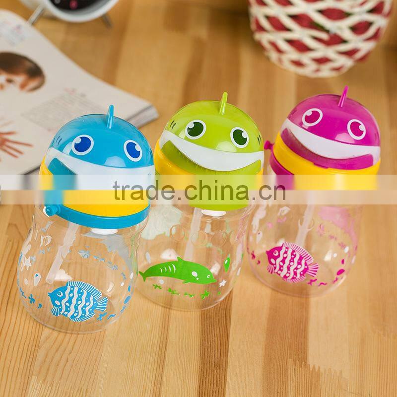 2016 Wholesale sports Plastic Water Bottle with straw/Unique drink bottle bpa free