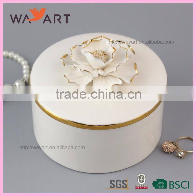 Round Shaped Championship Ring Box With Gold Plating Ring