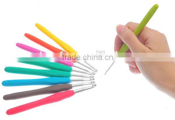 Amazon Hot Sale Aluminum Crochet hook , Soft handle crochet hook set