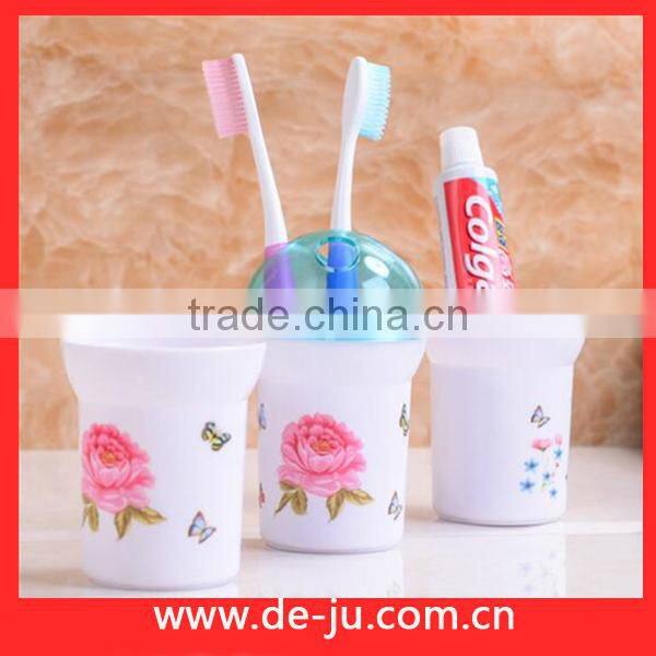 Simple Design Flowers Non-toxic Christmas Bathroom Set