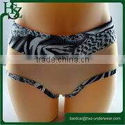 Forming a seamless lady underwear sexy girls with animals