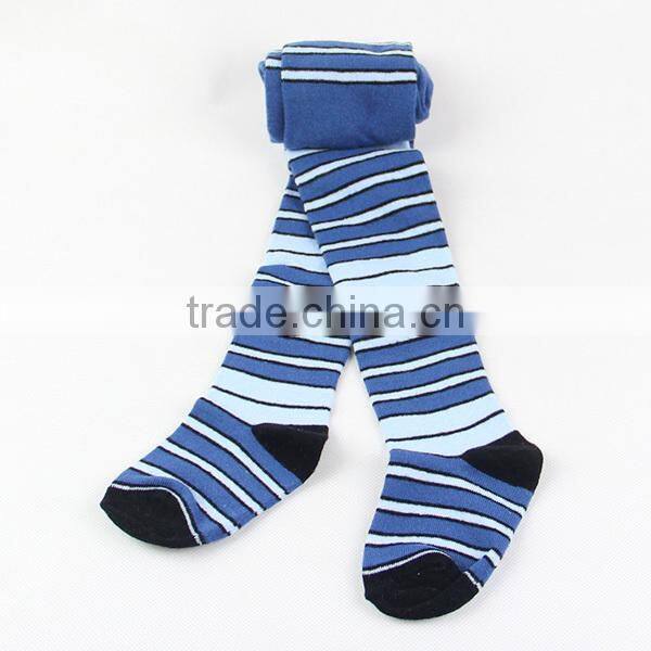 Breathable sports tights with stripes