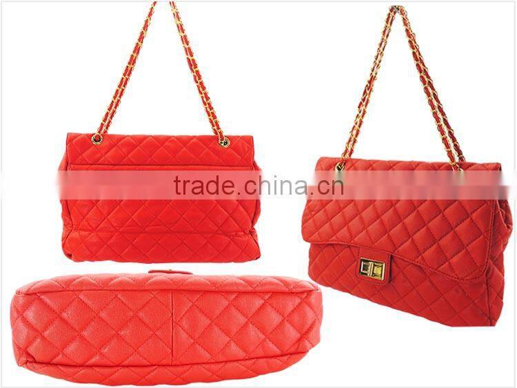 Supply quilted leather chain bag